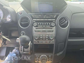 2013 Honda Pilot Touring w/Navigation & RES – miniatura 7
