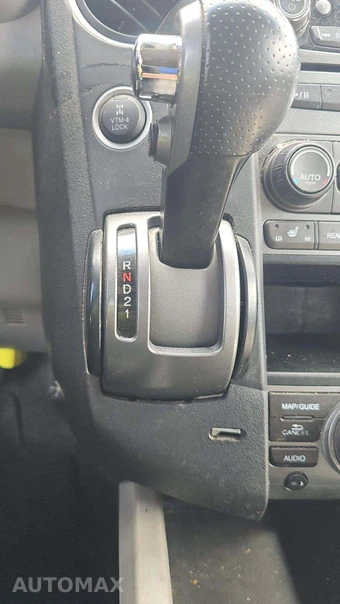 2013 Honda Pilot Touring w/Navigation & RES - miniatura 22