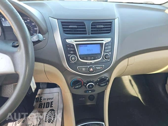 2013 Hyundai Accent GLS Sedan – miniatura 7