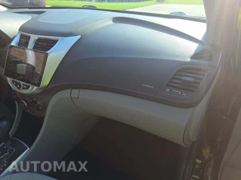 2013 Hyundai Accent GLS Sedan – miniatura 19