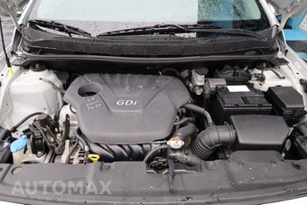 2013 Hyundai Accent GS Hatchback - miniatura 14