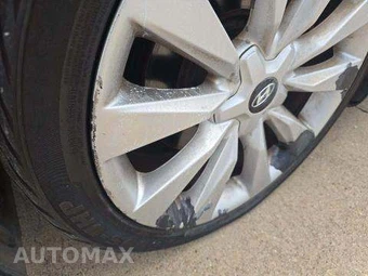 2013 Hyundai Azera – miniatura 23