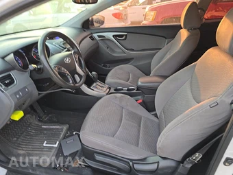 2013 Hyundai Elantra Coupe GS - miniatura 7
