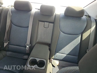 2013 Hyundai Elantra Coupe GS - miniatura 13