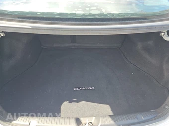 2013 Hyundai Elantra Coupe GS - miniatura 16