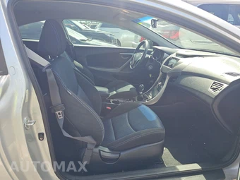 2013 Hyundai Elantra Coupe GS - miniatura 8