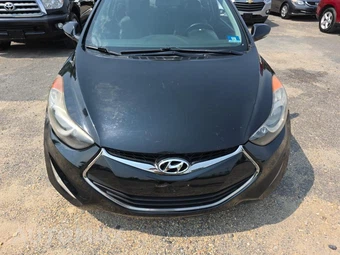 2013 Hyundai Elantra Coupe SE - miniatura 2