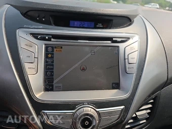 2013 Hyundai Elantra Coupe SE - miniatura 23