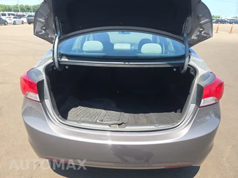 2013 Hyundai Elantra GLS Sedan – miniatura 16