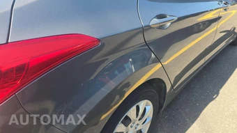2013 Hyundai Elantra GLS Sedan – miniatura 21