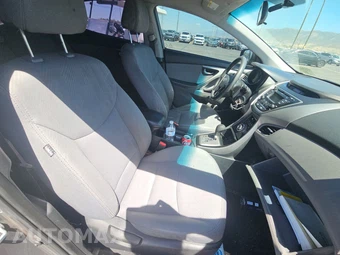 2013 Hyundai Elantra GLS Sedan – miniatura 8