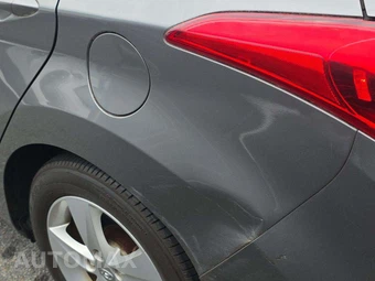 2013 Hyundai Elantra GLS Sedan – miniatura 25