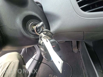 2013 Hyundai Elantra GLS Sedan – miniatura 8