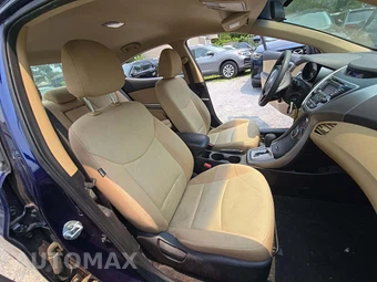 2013 Hyundai Elantra GLS Sedan - miniatura 18