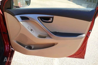 2013 Hyundai Elantra GLS Sedan - miniatura 16