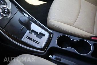 2013 Hyundai Elantra GLS Sedan - miniatura 24