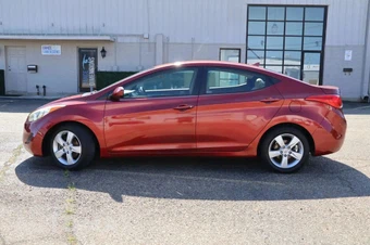 2013 Hyundai Elantra GLS Sedan - miniatura 27