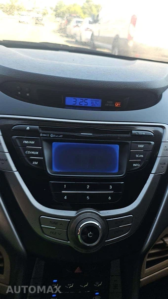 2013 Hyundai Elantra GLS Sedan – miniatura 27