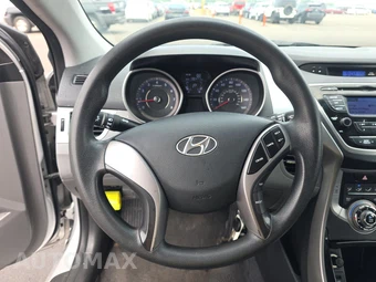 2013 Hyundai Elantra GLS Sedan – miniatura 10