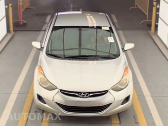 2013 Hyundai Elantra GLS Sedan – miniatura 2