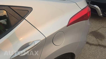 2013 Hyundai Elantra GLS Sedan – miniatura 22