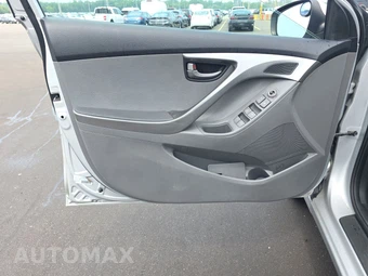 2013 Hyundai Elantra GLS Sedan – miniatura 9