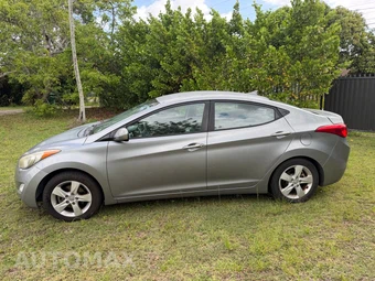 2013 Hyundai Elantra GLS Sedan - miniatura 4