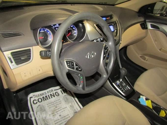 2013 Hyundai Elantra GLS Sedan - miniatura 8