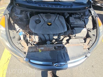 2013 Hyundai Elantra GLS Sedan – miniatura 15
