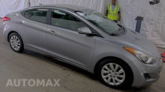 2013 Hyundai Elantra GLS Sedan – miniatura 3