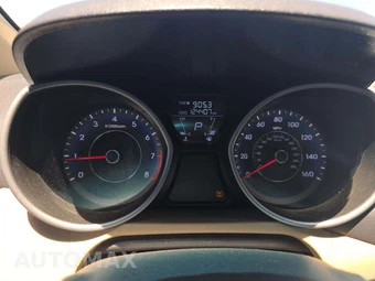 2013 Hyundai Elantra GLS Sedan - miniatura 6