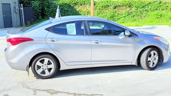 2013 Hyundai Elantra GLS Sedan - miniatura 12