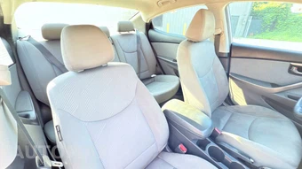 2013 Hyundai Elantra GLS Sedan - miniatura 23
