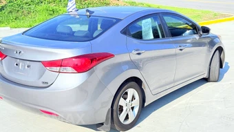 2013 Hyundai Elantra GLS Sedan - miniatura 26