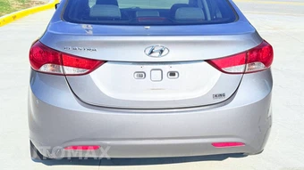 2013 Hyundai Elantra GLS Sedan - miniatura 27