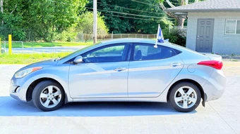 2013 Hyundai Elantra GLS Sedan - miniatura 30
