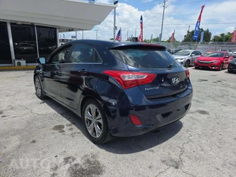2013 Hyundai Elantra GT Hatchback – miniatura 2