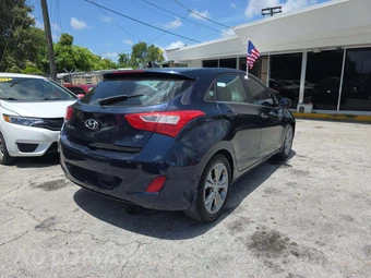 2013 Hyundai Elantra GT Hatchback – miniatura 3