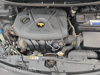 2013 Hyundai Elantra GT Hatchback – miniatura 7