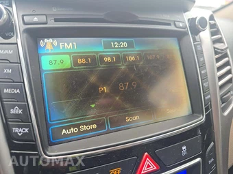 2013 Hyundai Elantra GT Hatchback – miniatura 22