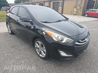 2013 Hyundai Elantra GT Hatchback – miniatura 4