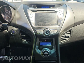 2013 Hyundai Elantra Limited Sedan - miniatura 11