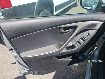 2013 Hyundai Elantra Limited Sedan - miniatura 9