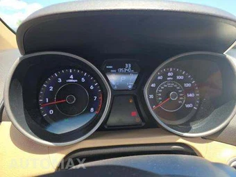 2013 Hyundai Elantra Limited Sedan - miniatura 9