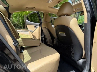 2013 Hyundai Elantra Limited Sedan - miniatura 10