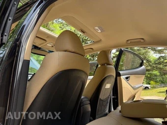2013 Hyundai Elantra Limited Sedan - miniatura 42