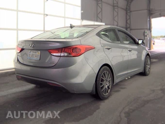 2013 Hyundai Elantra Limited Sedan - miniatura 4