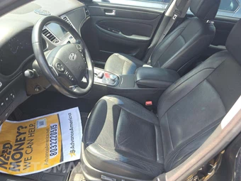 2013 Hyundai Genesis 3.8 – miniatura 6