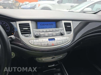 2013 Hyundai Genesis 3.8 Sedan – miniatura 10