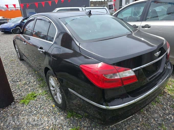 2013 Hyundai Genesis 3.8 Sedan – miniatura 2